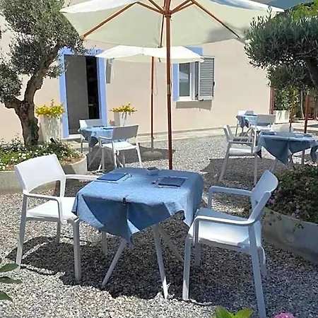 Bed & Breakfast 4essences Boutique